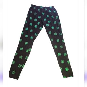 Black and Green Clover Print Leggings